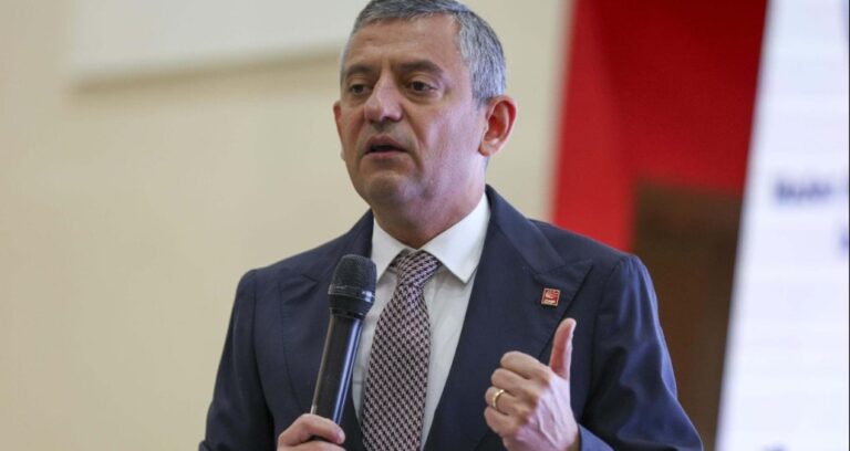 ozgur-ozel-en-buyuk-kayip-olumlerin-siradanlasmasidir-NzU6tWVW.jpg